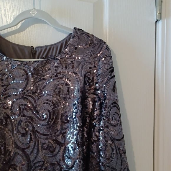 Luxology Sequined Gray Cocktail Dress - Picture 3 of 11